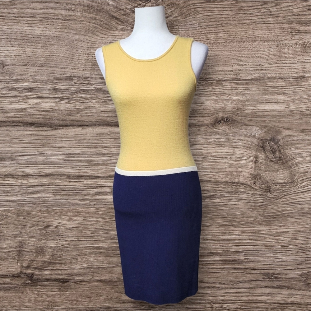 ▪︎Size 2, St John Collection Dress